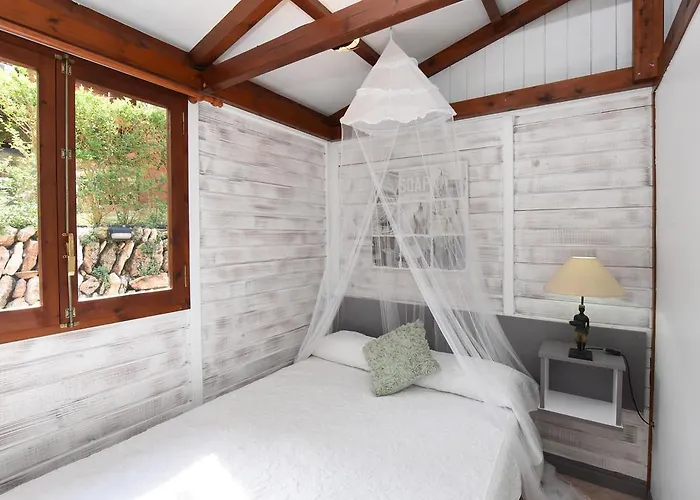 One-Bedroom Bungalow